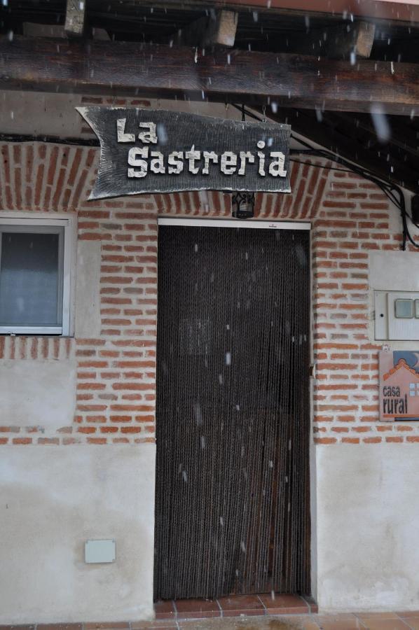 Casa Rural La Sastreria De Adanero Luaran gambar